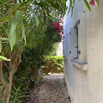 Maison 300 M De La Avec Un Bel Exterieur Prázdninový dům *