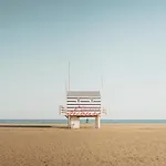 Maison 300 M De La Avec Un Bel Exterieur