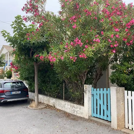 Maison 300 M De La Avec Un Bel Exterieur Casa de Férias Gruissan