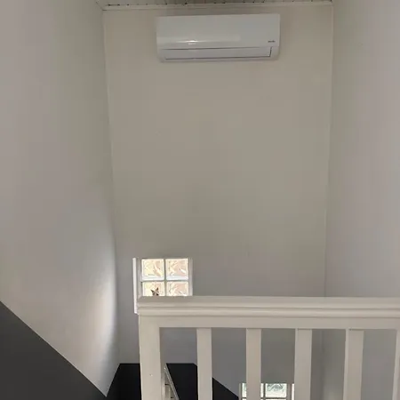 Maison 300 M De La Avec Un Bel Exterieur 펜션 *