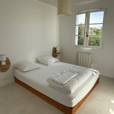 Maison 300 M De La Avec Un Bel Exterieur Semesterbostad *